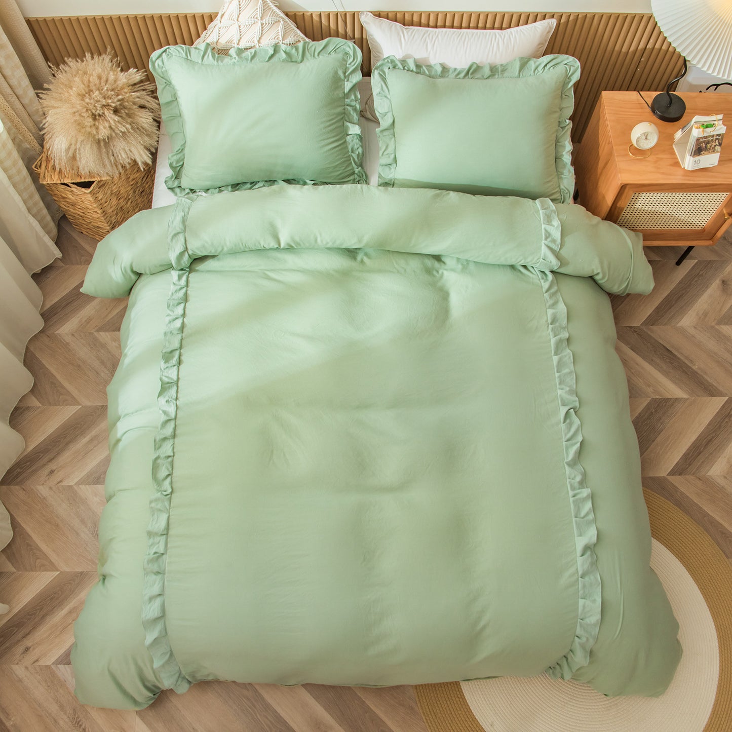 Home Textile Bedding Chemical Fiber Washed Cotton Surface Ruffled Quilt Cover Kit