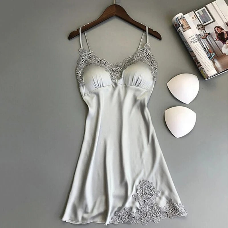 Sexy Pyjamas Damen Seide Straps Nachthemd Damen Frühling und Sommer Eis Seide dünn Neckholder Home Service Satin Nachtkleider