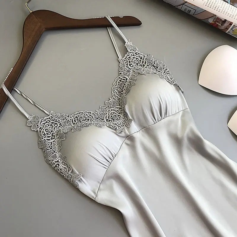 Sexy Pyjamas Damen Seide Straps Nachthemd Damen Frühling und Sommer Eis Seide dünn Neckholder Home Service Satin Nachtkleider